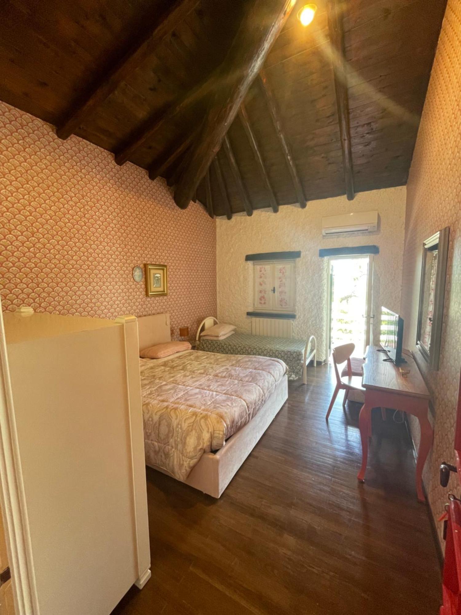 B&B Villa Lupidi 科里德尼亚 外观 照片